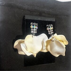 Cream Petal and Rhinestone Earrings